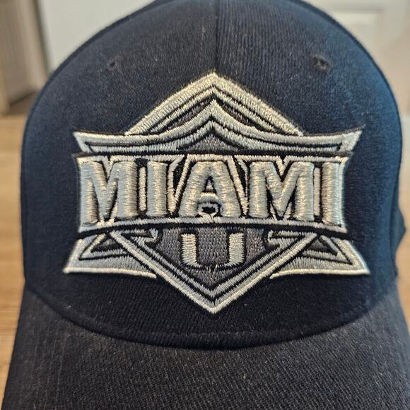 Vintage Miami Hurricanes Fitted Hat Cap 90s Black NCAA Embroidered One Fit TOW - Picture 2 of 8